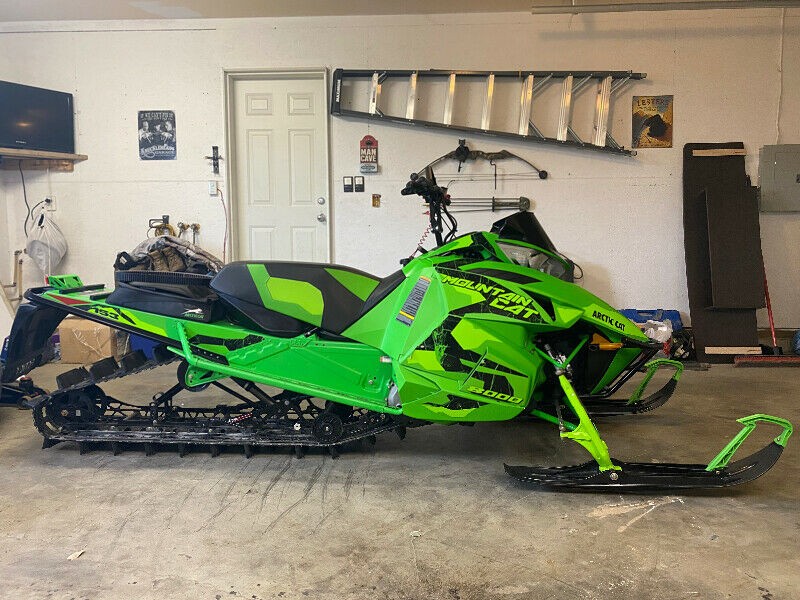 2017 ARCTIC CAT M8000 MOUNTAIN CAT 153 for sale in Edmonton, Alberta T6E6A4