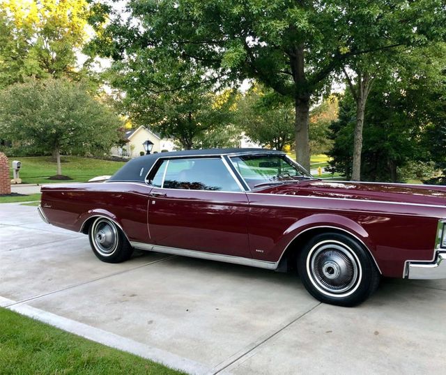 1969 Lincoln Mark III 