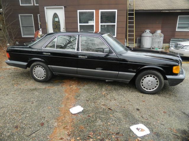 1990 Mercedes-Benz 300 Series 