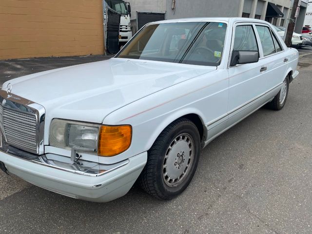 1989 Mercedes-Benz 300 Series 