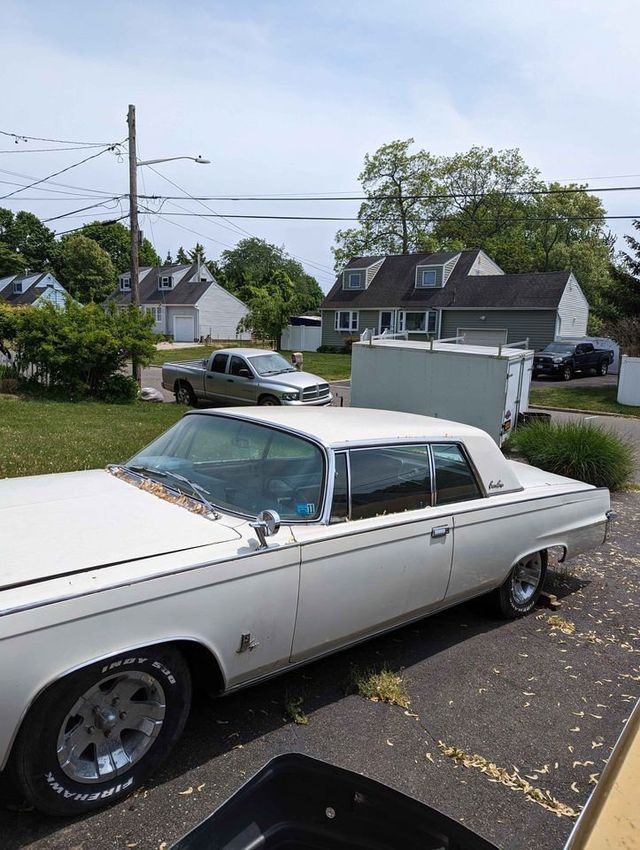 1964 Chrysler Imperial 