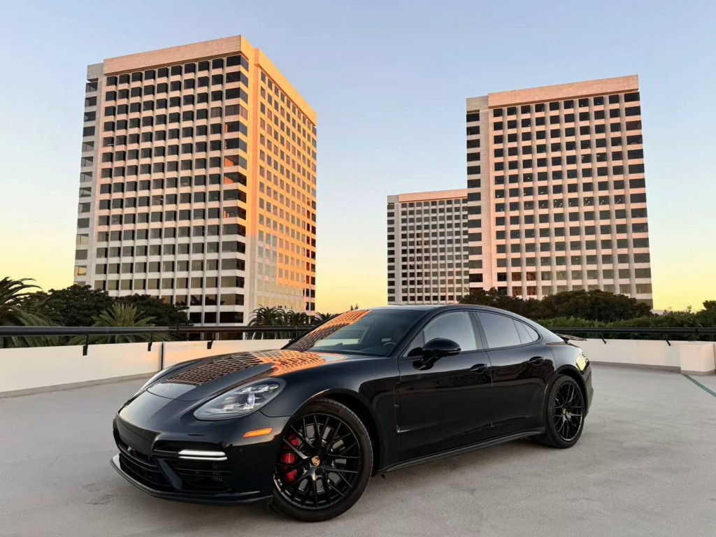 2017 Porsche Panamera