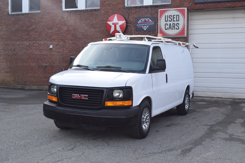 2013 GMC savana