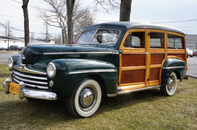 1948 Ford Super Deluxe 