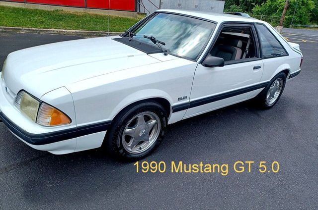 1990 Ford Mustang 