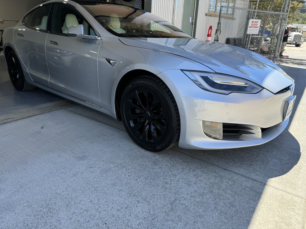 2017 Tesla Model S