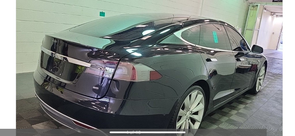 2013 Tesla Model S S photo 10