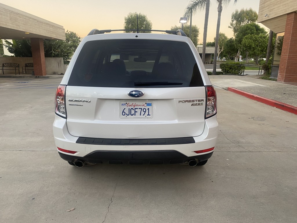 2010 Subaru Forester X Limited photo 5