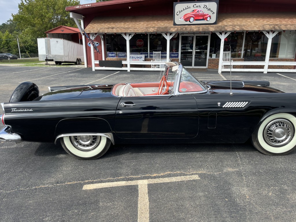 1956 Ford Thunderbird