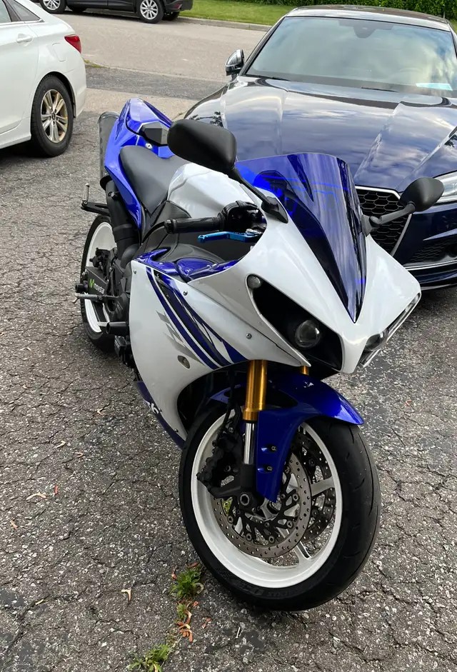 2014 Yamaha R1