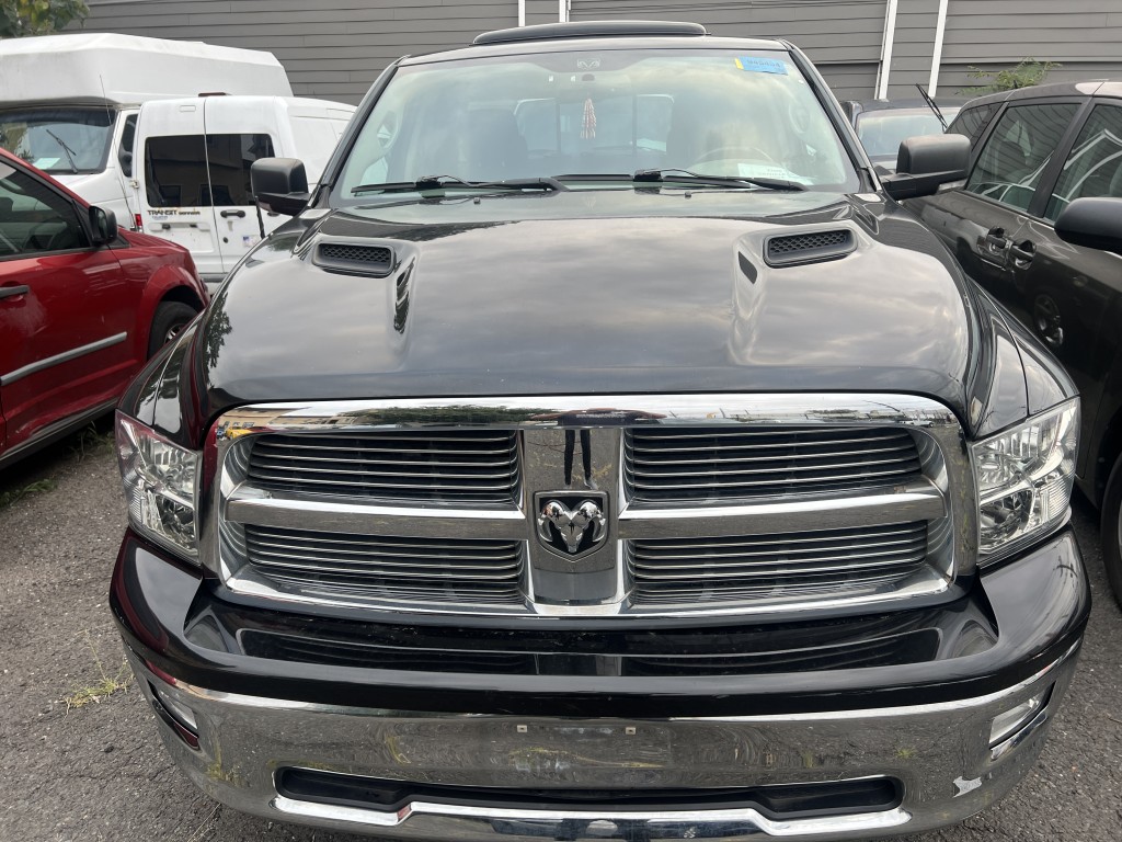 2010 DODGE RAM 1500 4WD QUAD