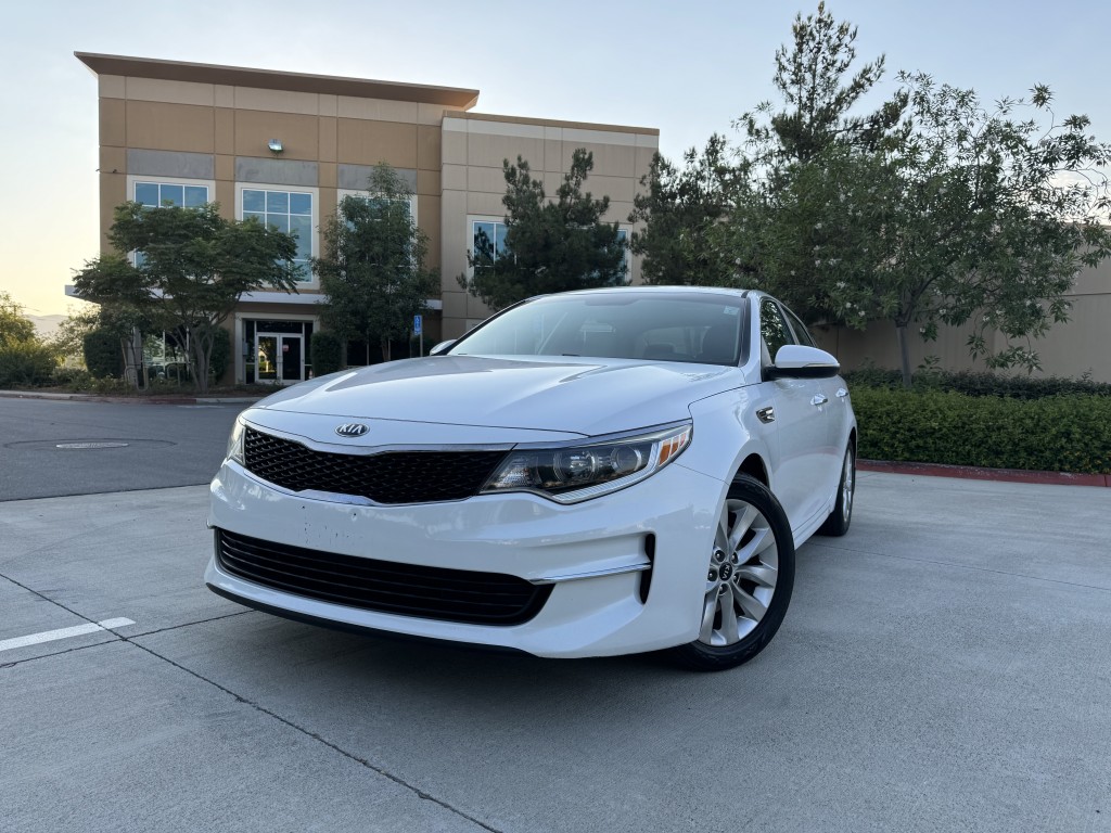 2018 KIA Optima