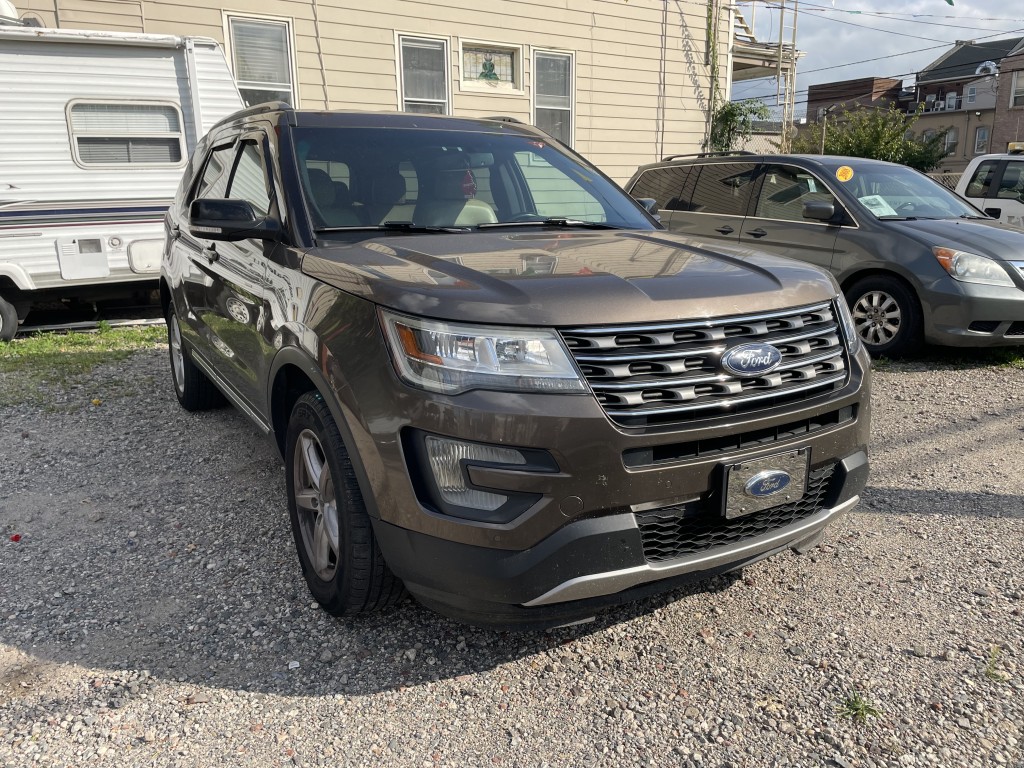 2016 Ford Explorer