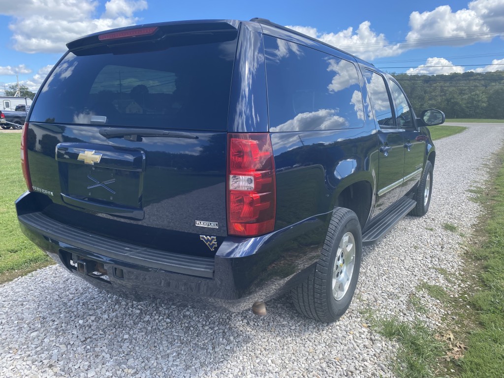 2007 Chevrolet Suburban LS photo 6