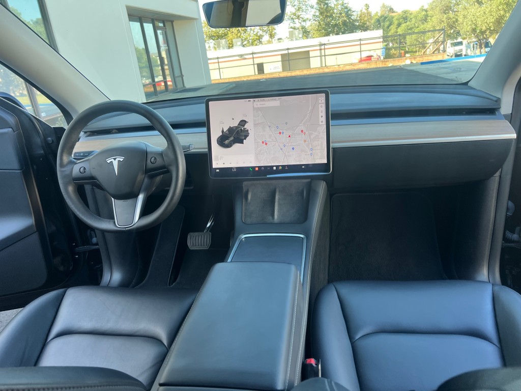 2021 Tesla Model Y Long Range photo 14