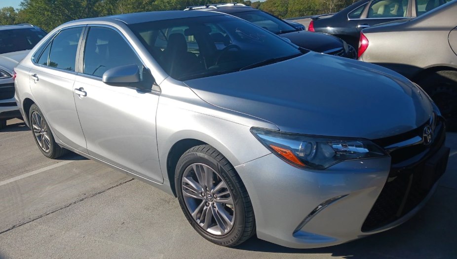 2015 TOYOTA CAMRY