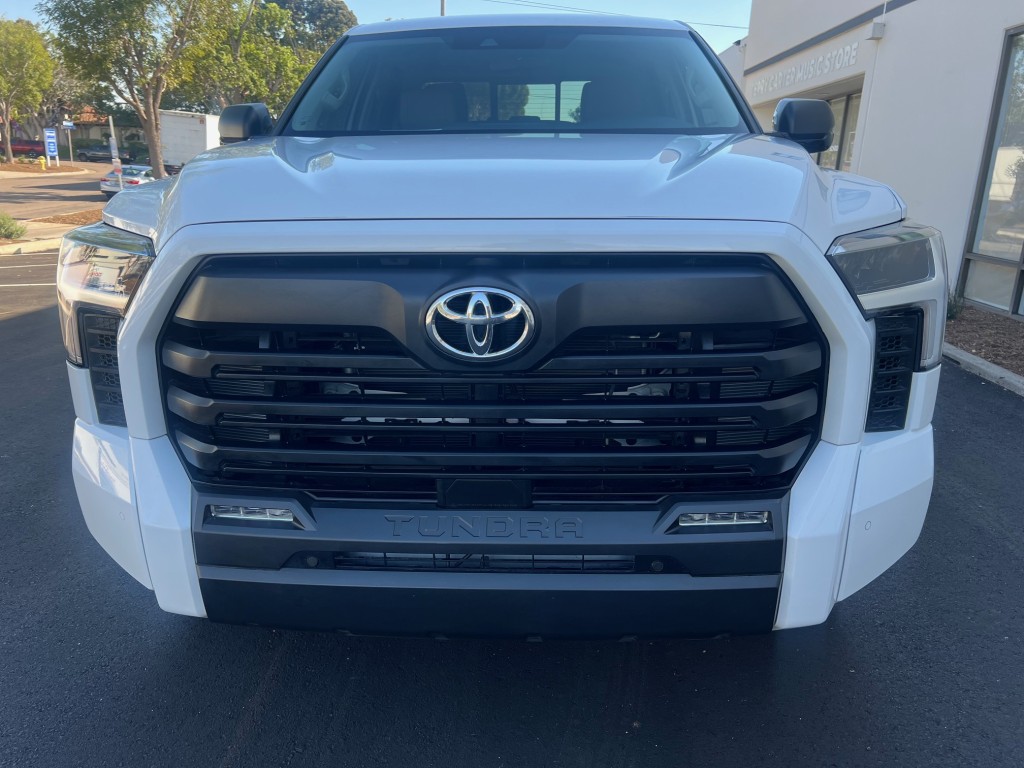 2024 Toyota Tundra SR5 photo 6