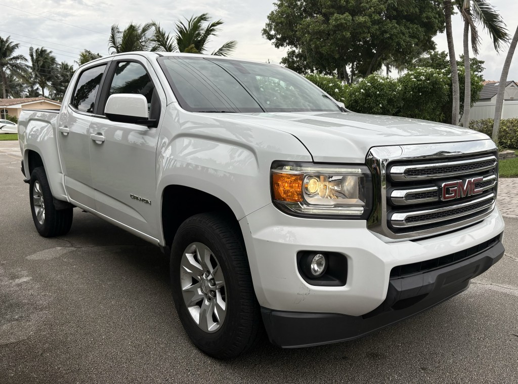 2018 GMC Canyon SLE photo 3