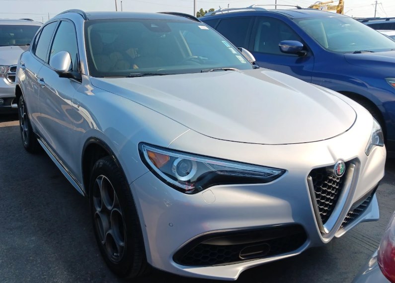 2022 ALFA ROMEO STELVIO