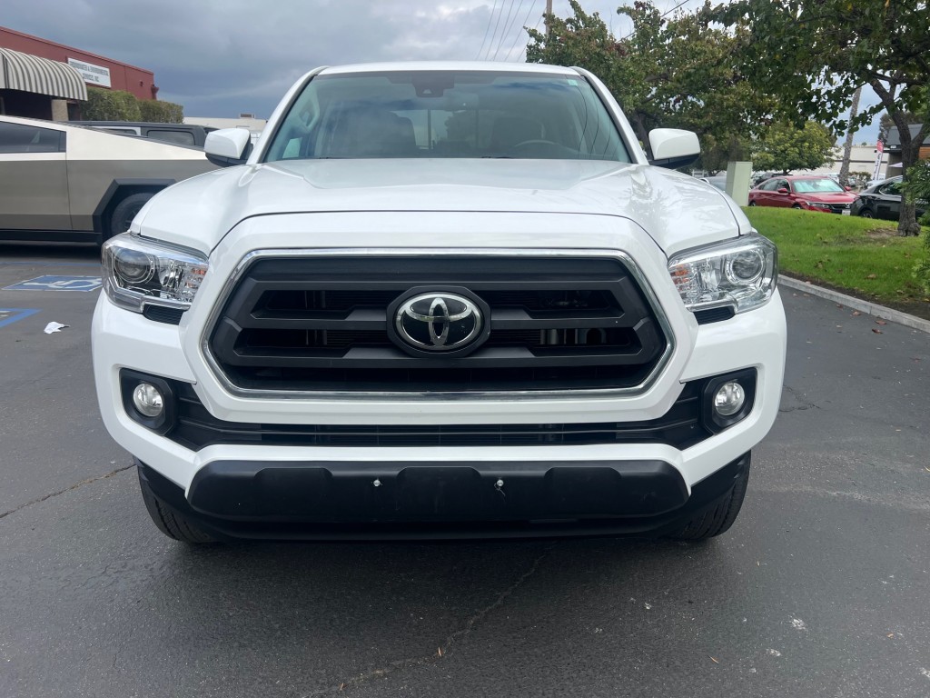 2022 Toyota Tacoma SR5 photo 6