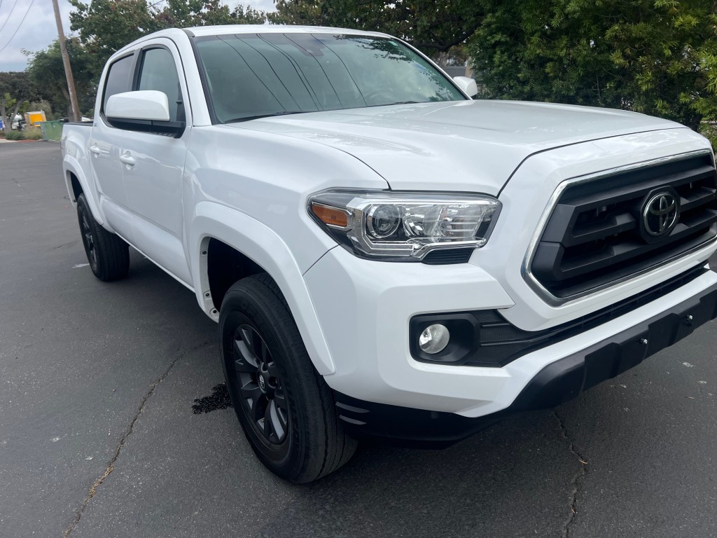 2022 Toyota Tacoma SR5 photo 7