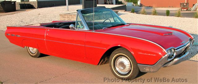 1962 Ford Thunderbird 