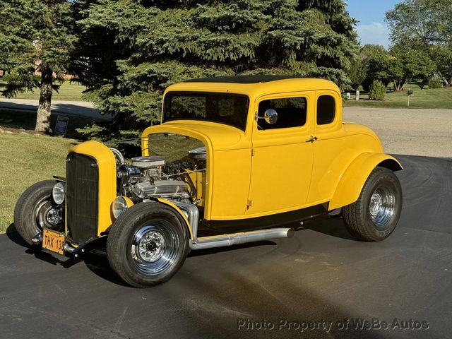 1932 Ford 5 Window 