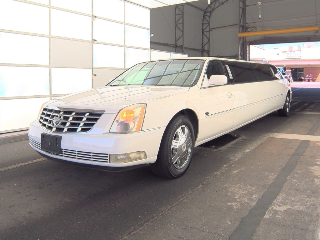 2008 Cadillac Limousine