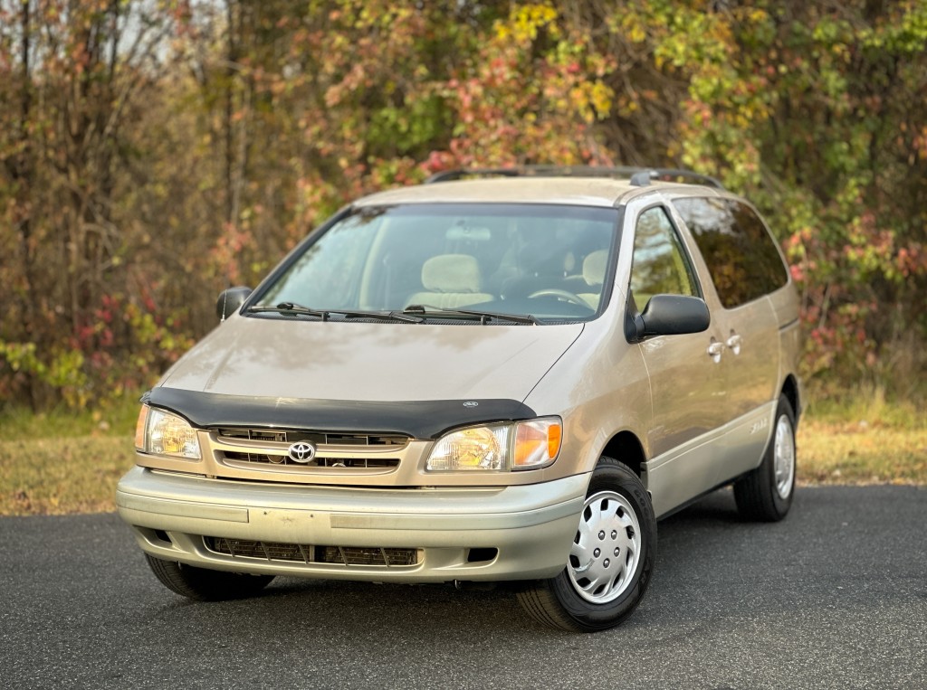 2000 Toyota Sienna