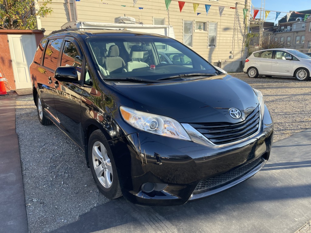 2017 Toyota Sienna