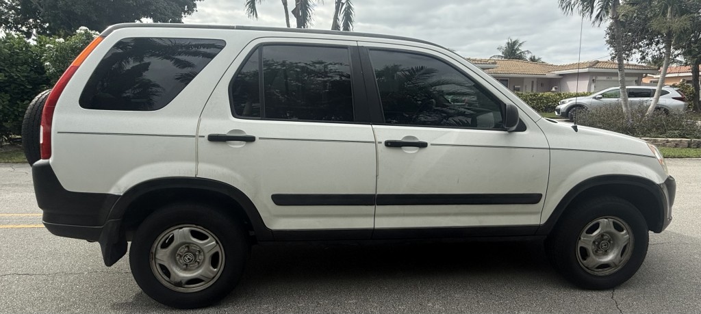 2002 Honda CR-V LX photo 8