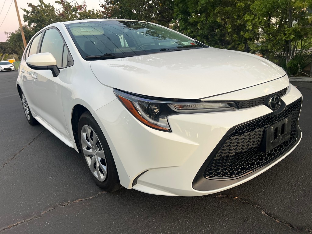 2021 Toyota Corolla LE photo 7