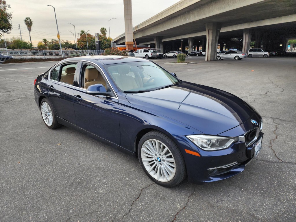 2012 BMW 3-Series