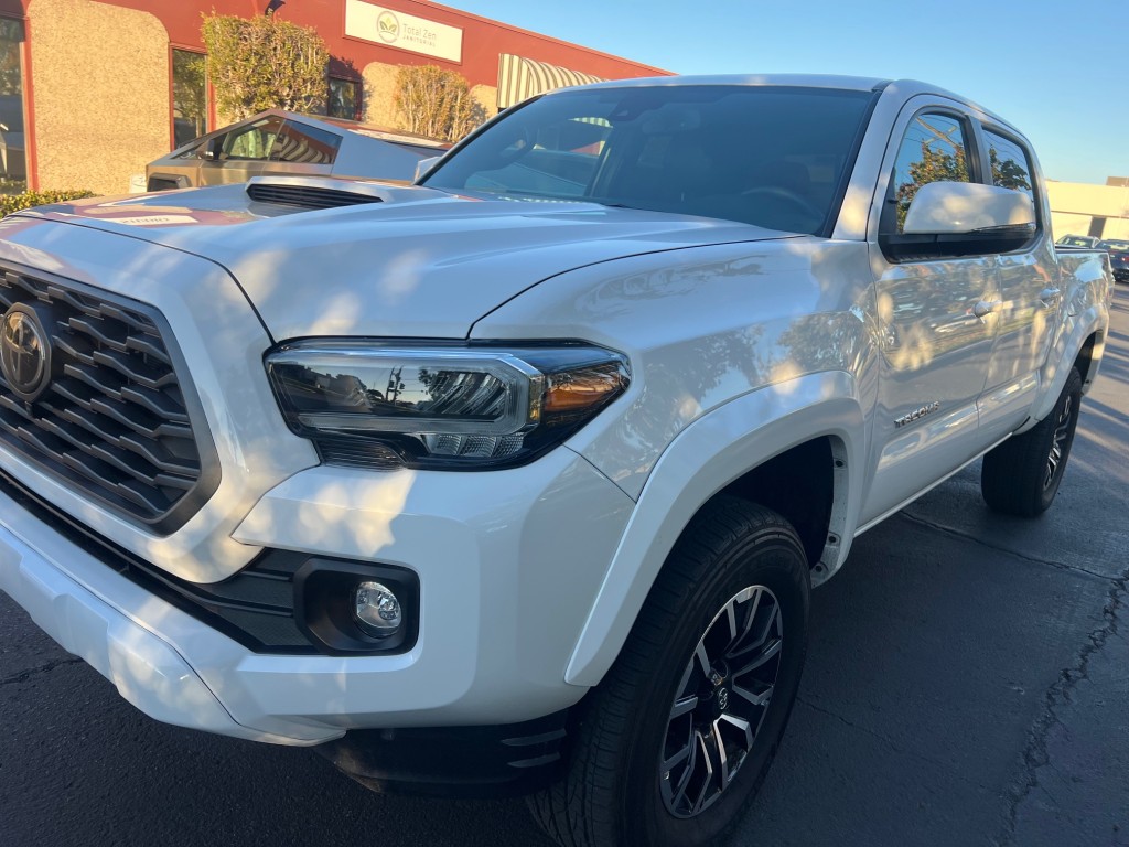 2023 Toyota Tacoma TRD Sport photo 5