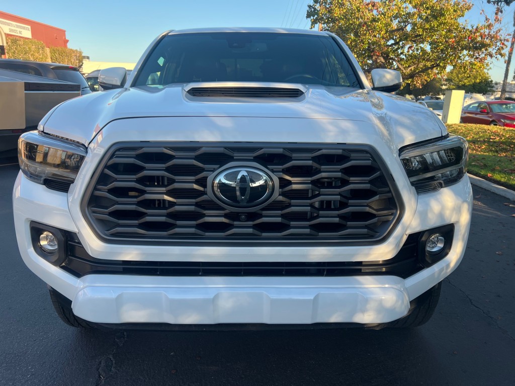 2023 Toyota Tacoma TRD Sport photo 6