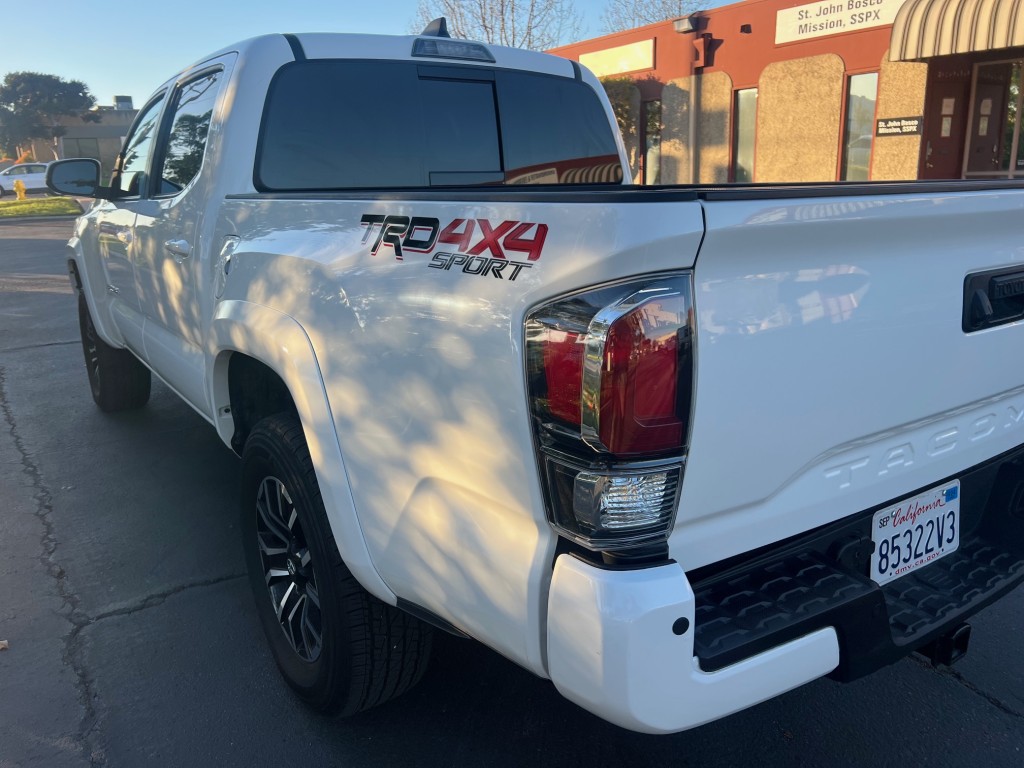 2023 Toyota Tacoma TRD Sport photo 10