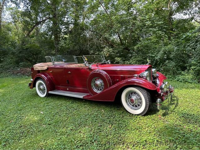 1933 Packard 1005 