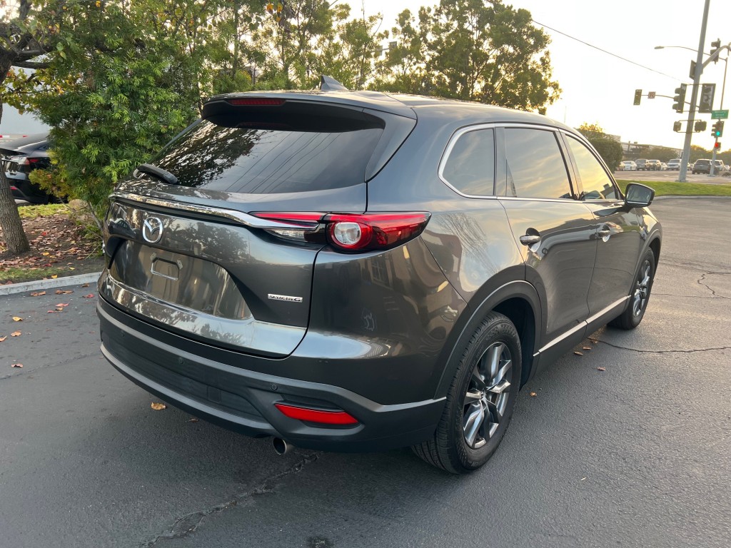 2021 Mazda CX-9 Touring photo 3