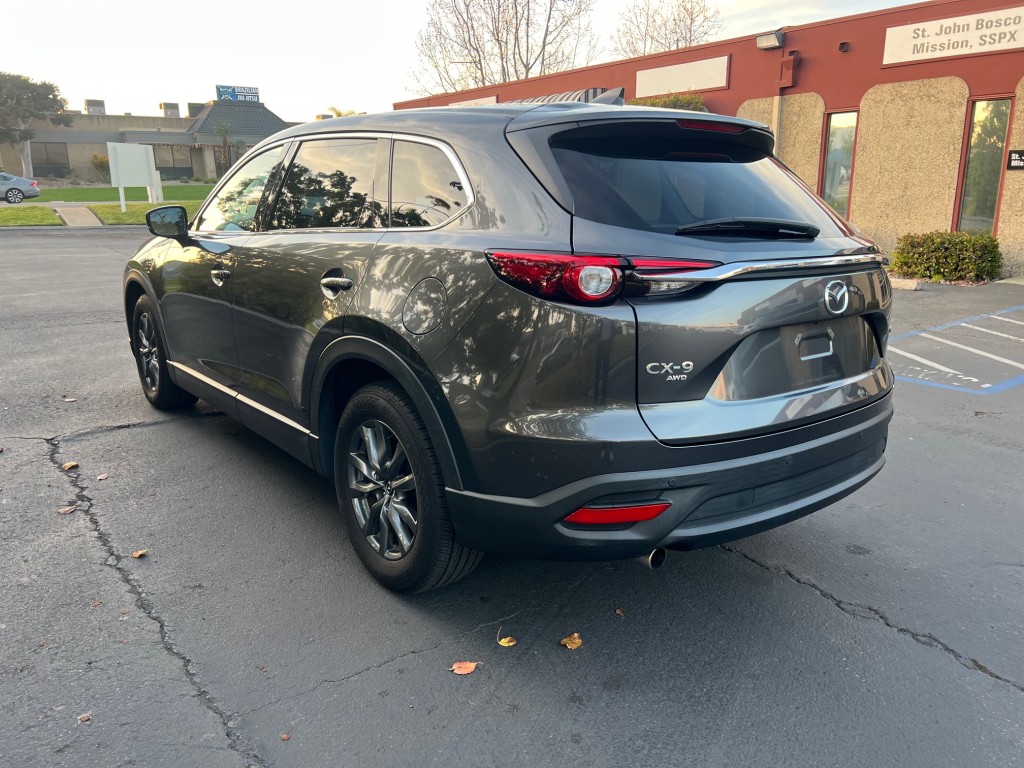 2021 Mazda CX-9 Touring photo 4