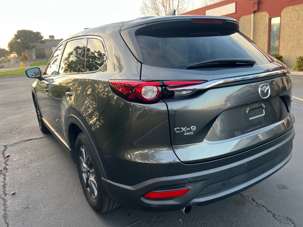 2021 Mazda CX-9 Touring photo 10