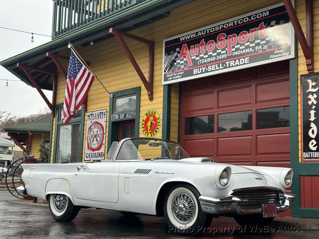 1957 Ford Thunderbird 