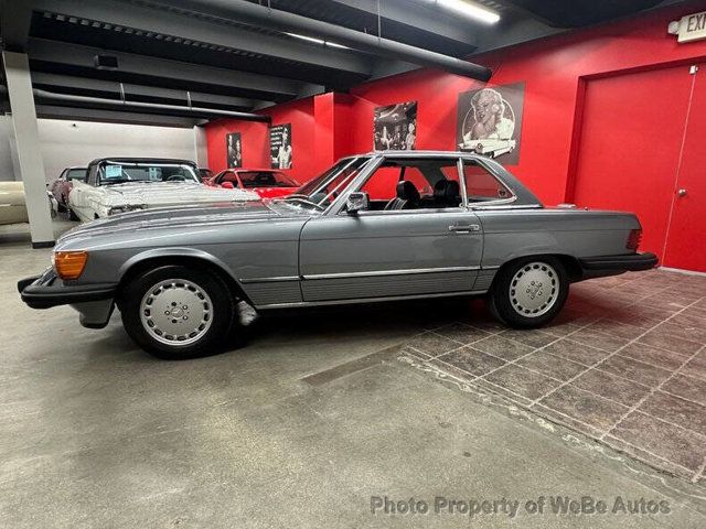 1988 MercedesBenz 560 