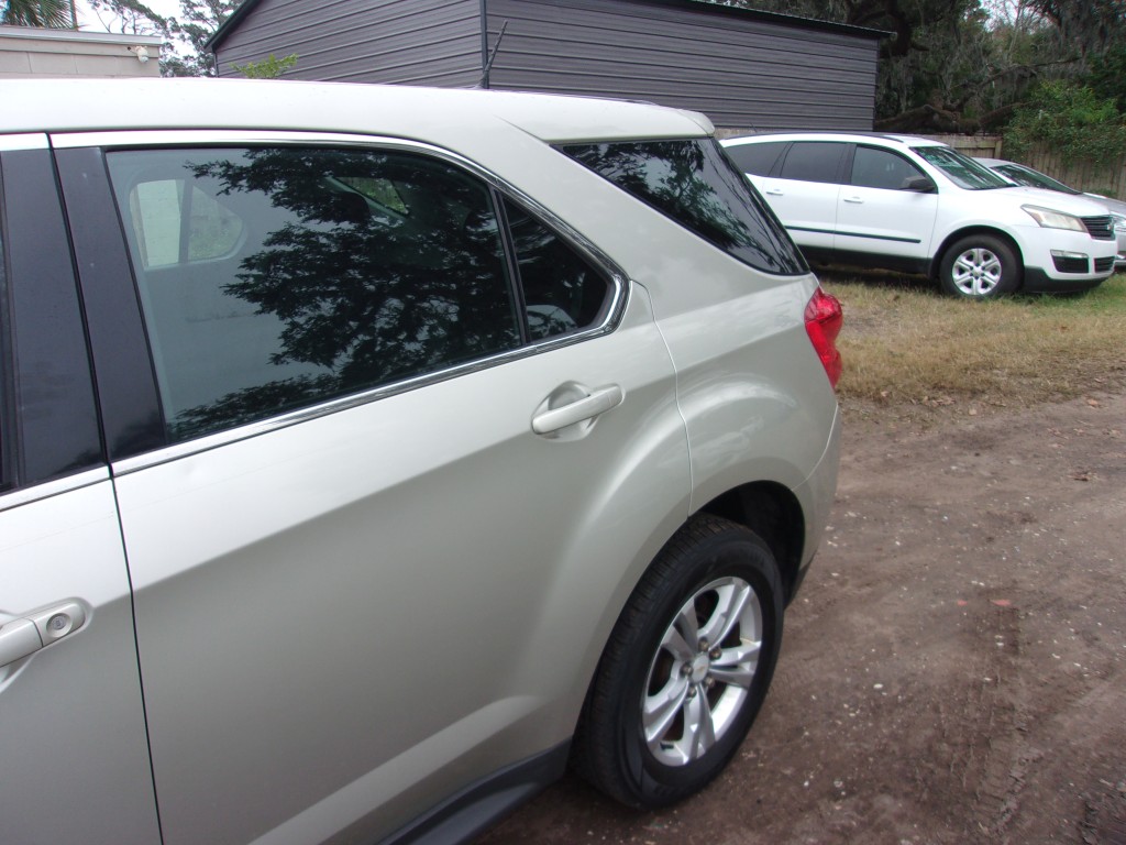 2014 Chevrolet Equinox LS photo 4