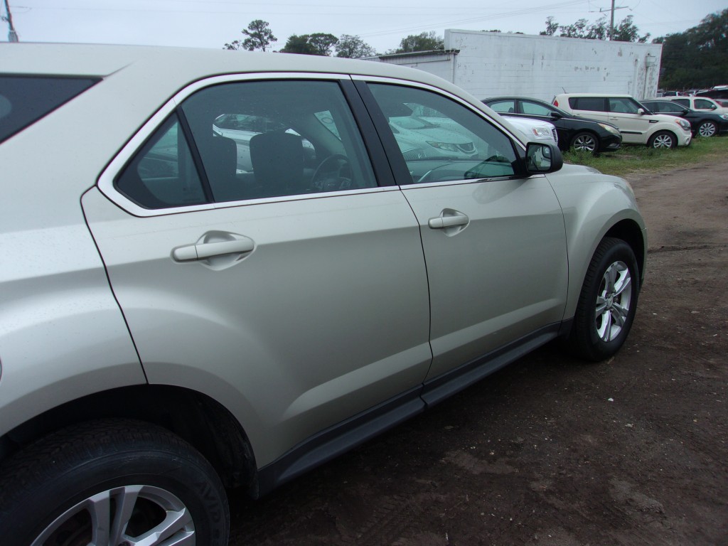 2014 Chevrolet Equinox LS photo 7