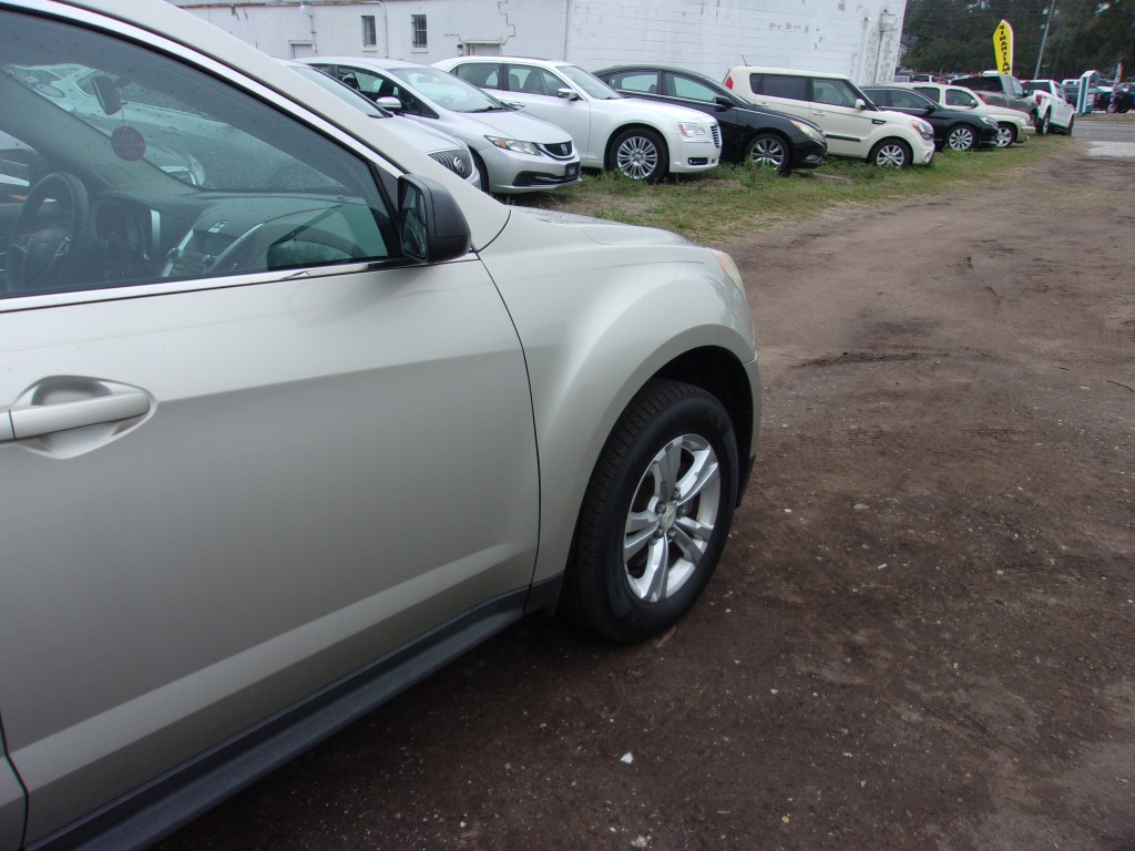 2014 Chevrolet Equinox LS photo 8