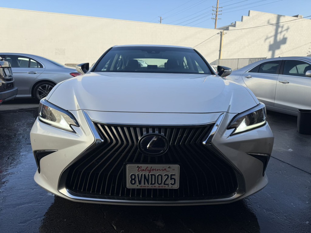 2021 Lexus ES 300h