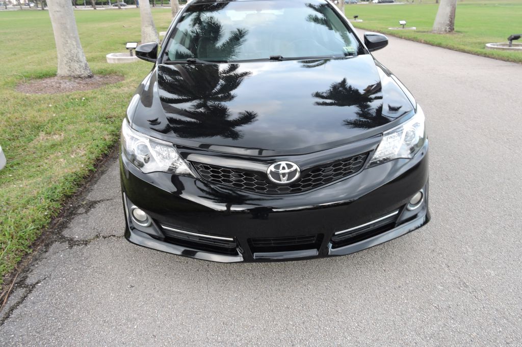 2014 TOYOTA CAMRY