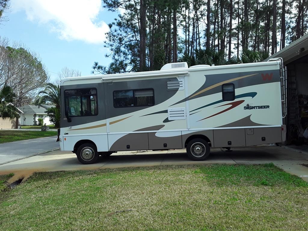 2007 Winnebago W18 Workhorse